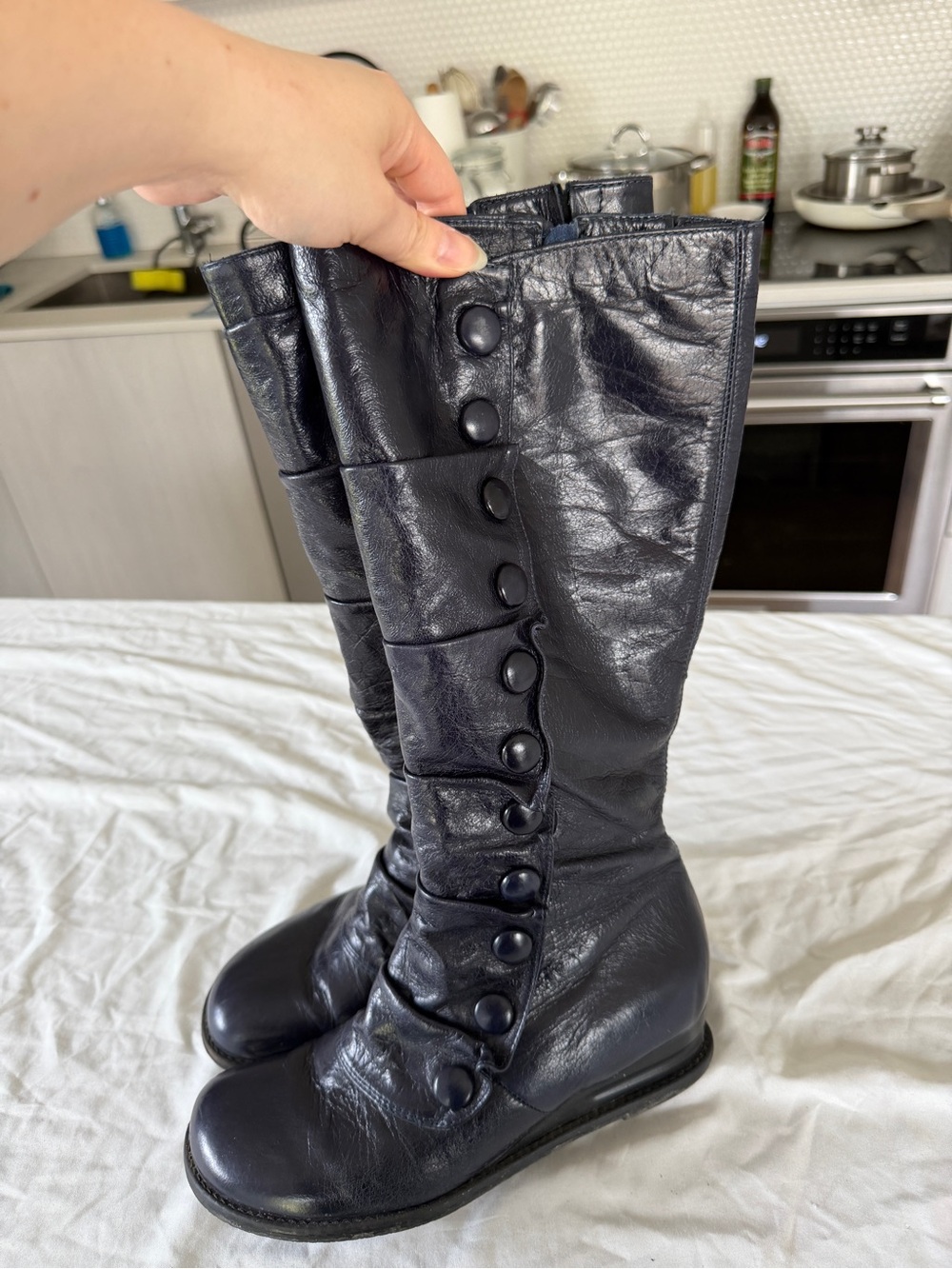 Miz Mooz Edgy Navy Blue Button-Front Women's Leather Boots - Size 8.5